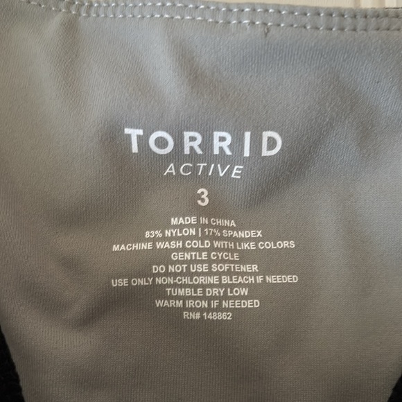 torrid | Women's Low-Impact Wireless Zip-Front Active Sports Bra Size 3X - Picture 4 of 10
